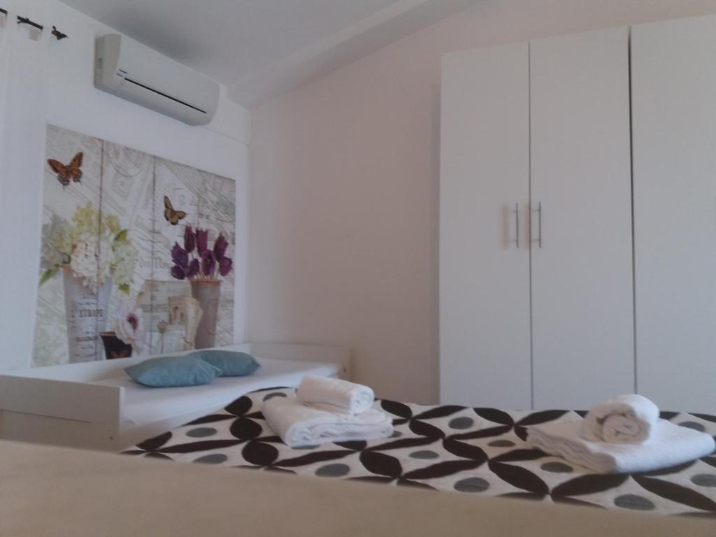 Marina House room 4